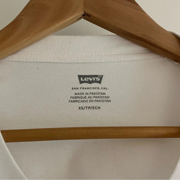 Levi's 90'S Logo Varsity Tee Shirt - Picture 2 of 4